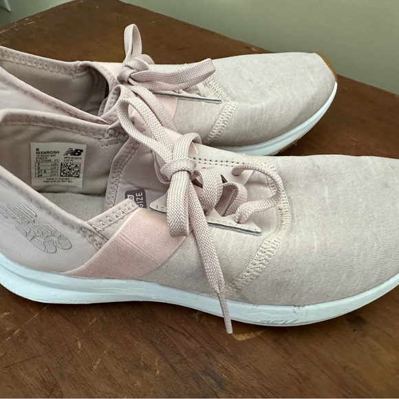 New Balance ladies sneakers with memory sole comfort insert - Picture 4 of 8